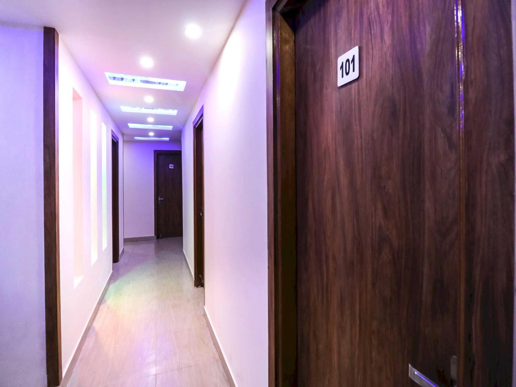 Hotel O The Vansh Balaji Hot Faridabad Extérieur photo